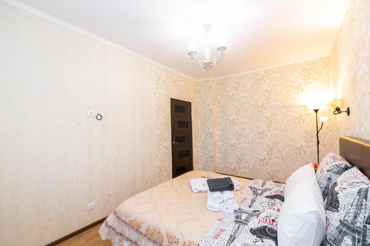 В Promenade Expo Квартира С Романтическим Видом Akmola Esterno foto